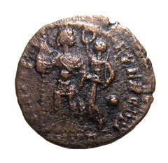 ARCADIUS, 383-408 AD. AE 3. CYZICUS MINT. EMPEROR AND VICTORY REVERSE.
