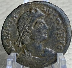 Authentic Ancient Roman Coin 378-383 AD Gratianus 1600 Year Old Kneeling Female