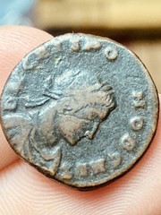 Crispus Caesar AE Nummus Lyon AD 323, CRISPO, EXTREMELY RARE R-5, BEATA, RIC 203