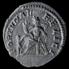 JULIJA DOMNA NGC XF ROMAN COINS, AD 193-217. AR Denarius. A937