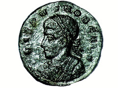 Crispus 316-326 AD. VOT V WREATH #90