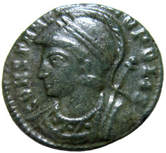 AE 17. CONSTANTINE I, CITY COMMEMORATIVE, ROME CIRCA 330-31 AD. VICTORY REVERSE