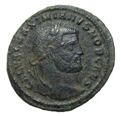 GALERIUS AS CAESAR, 293-305 AD. BRONZE FOLLIS, HERACLEA MINT. GENIUS REVERSE.