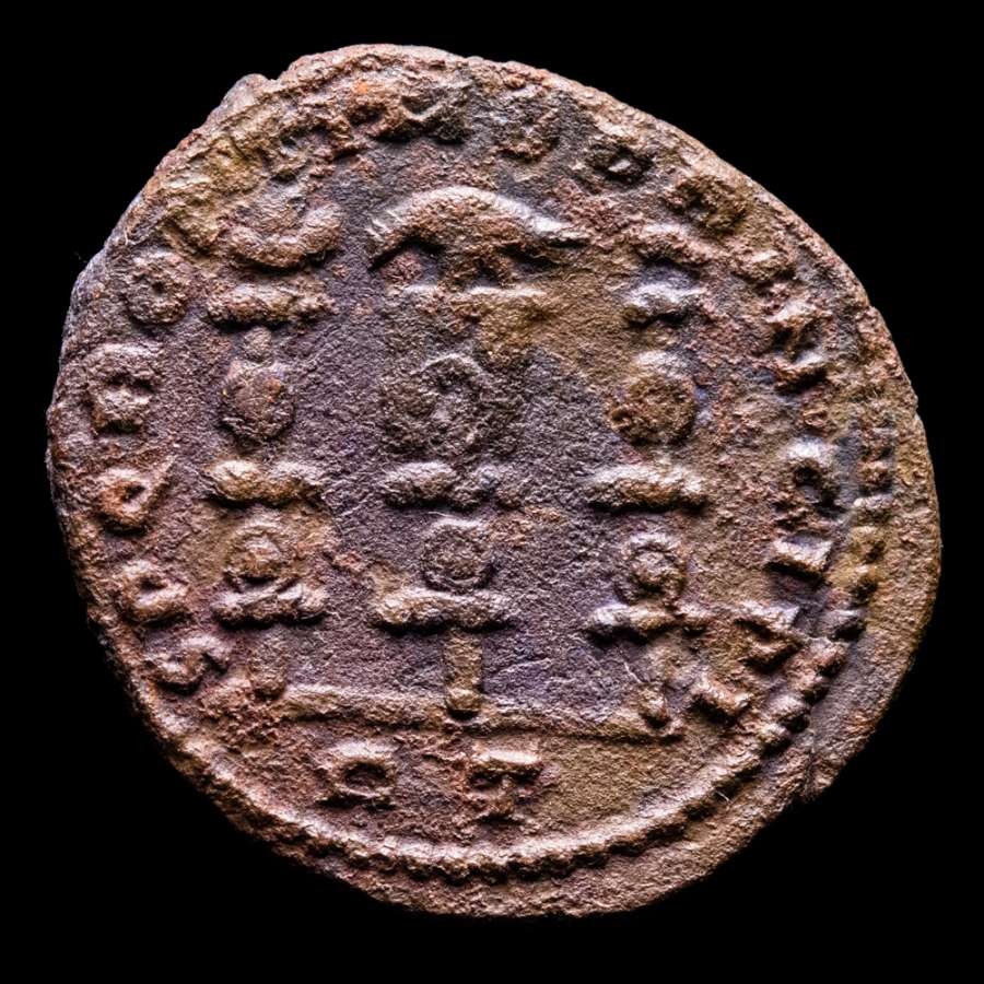 *Lucernae* Constantine I Follis SPQR OPTIMO PRINCIPI / RT Rome 312-313 A.D.