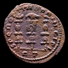 *Lucernae* Constantine I Follis SPQR OPTIMO PRINCIPI / RT Rome 312-313 A.D.