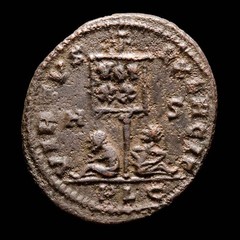 *Lucernae* Constantine I Æ Follis VIRTVS EXERCIT A-S / PLG Lugdunum 317-337 AD